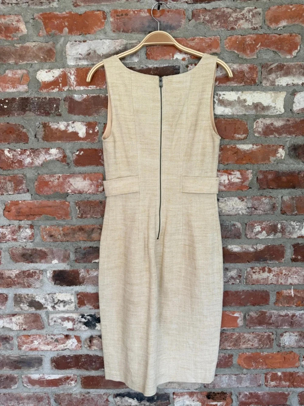 Magaschoni Collection Linen Silk Sheath Dress NWT Beige Size 4‎